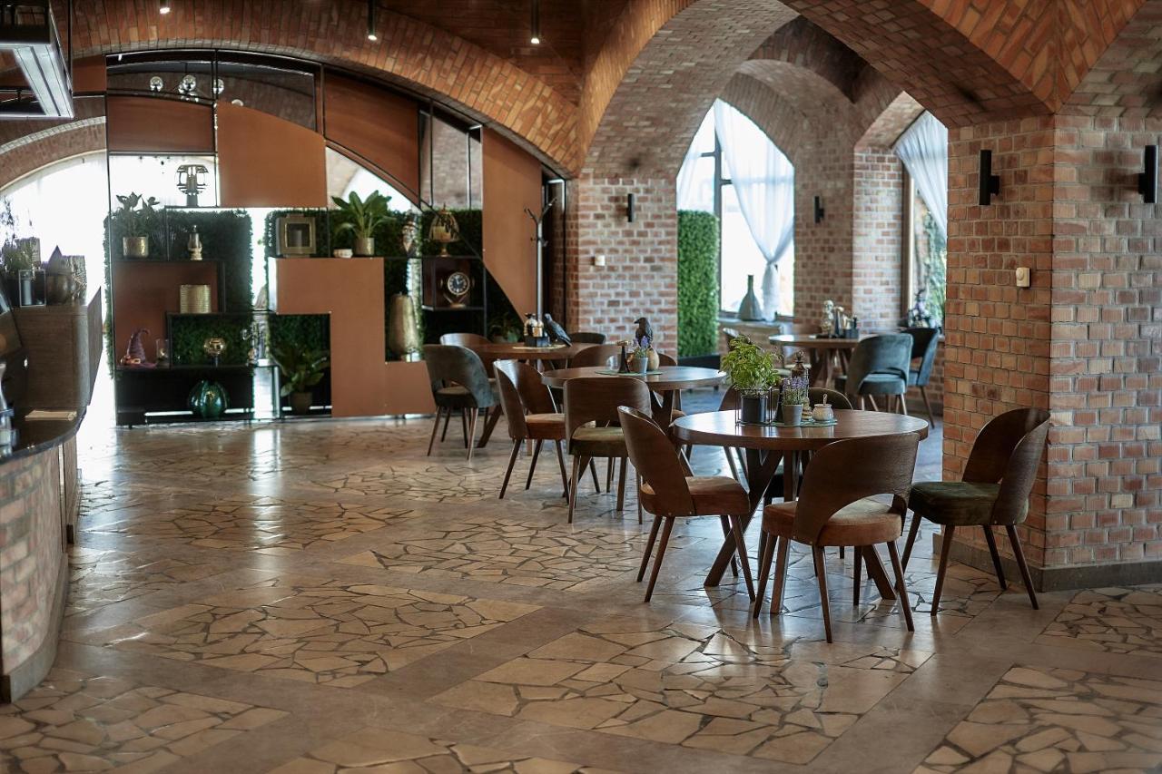 Hotel Sphinx Zabia Wola Extérieur photo